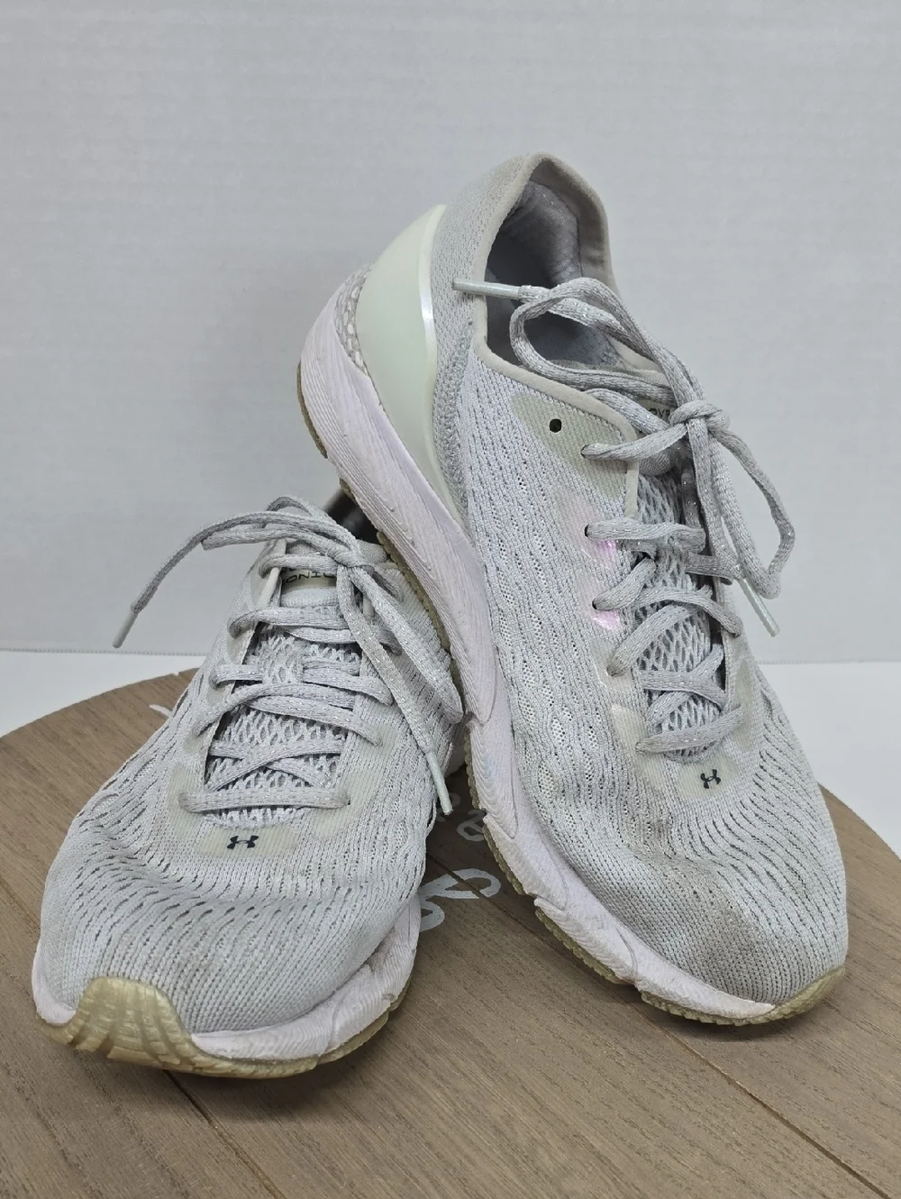 Under Armour Men's Light Gray Running Sneakers Size 9
